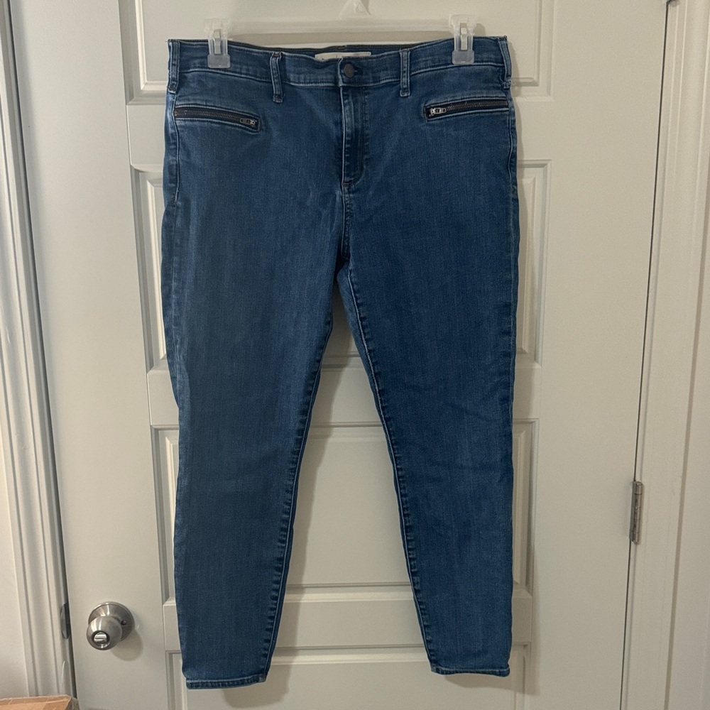 Gap Jeans